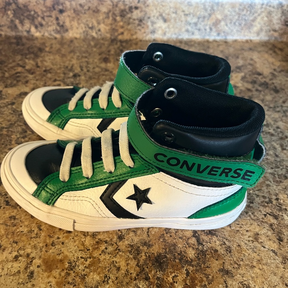 Boys size 12 converse‎ pro blaze sneaker. - Picture 2 of 5